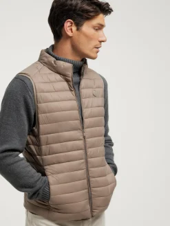 CHALECO NIRO CAMEL
