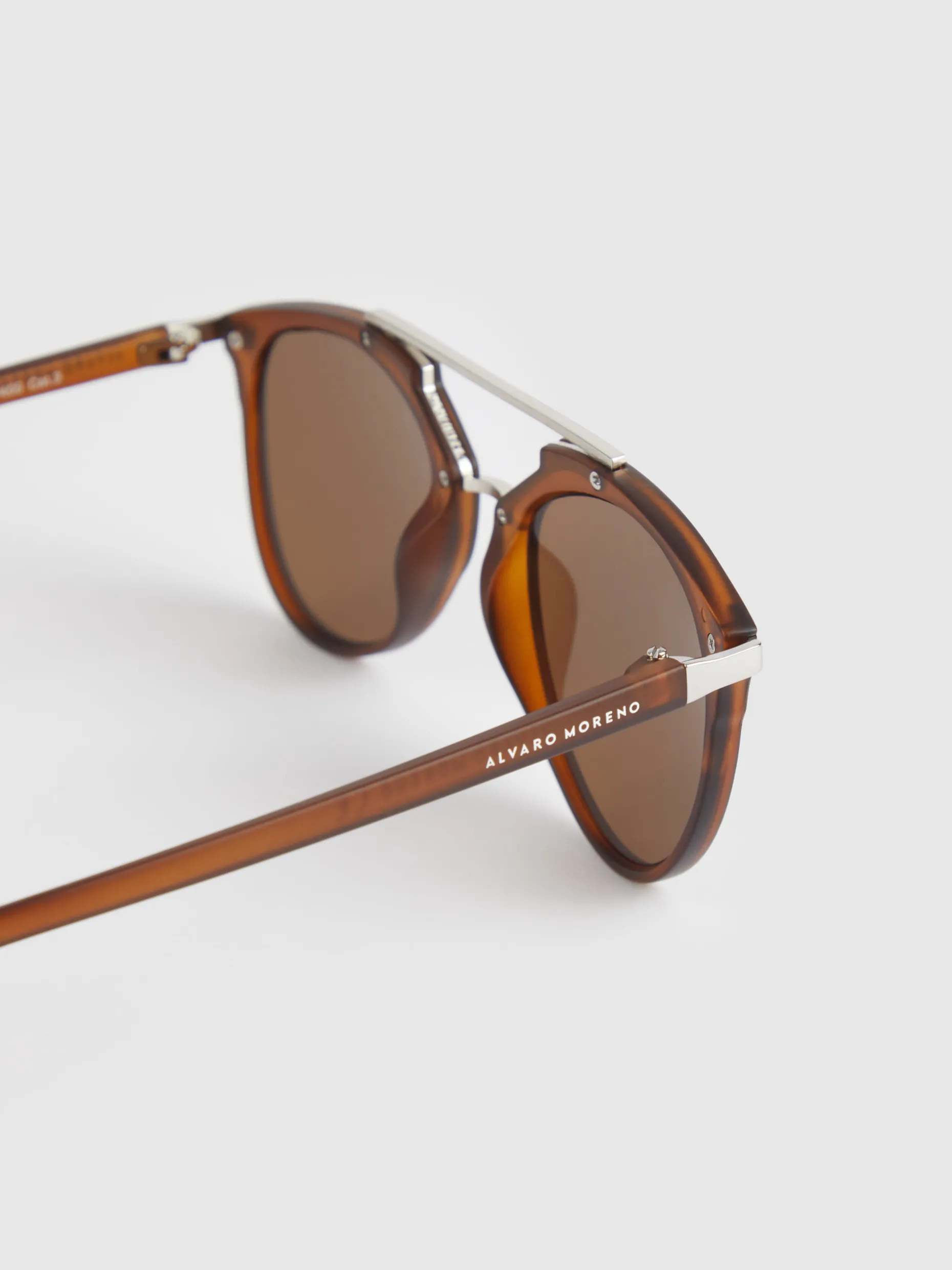 GAFAS BOSS MARRÓN