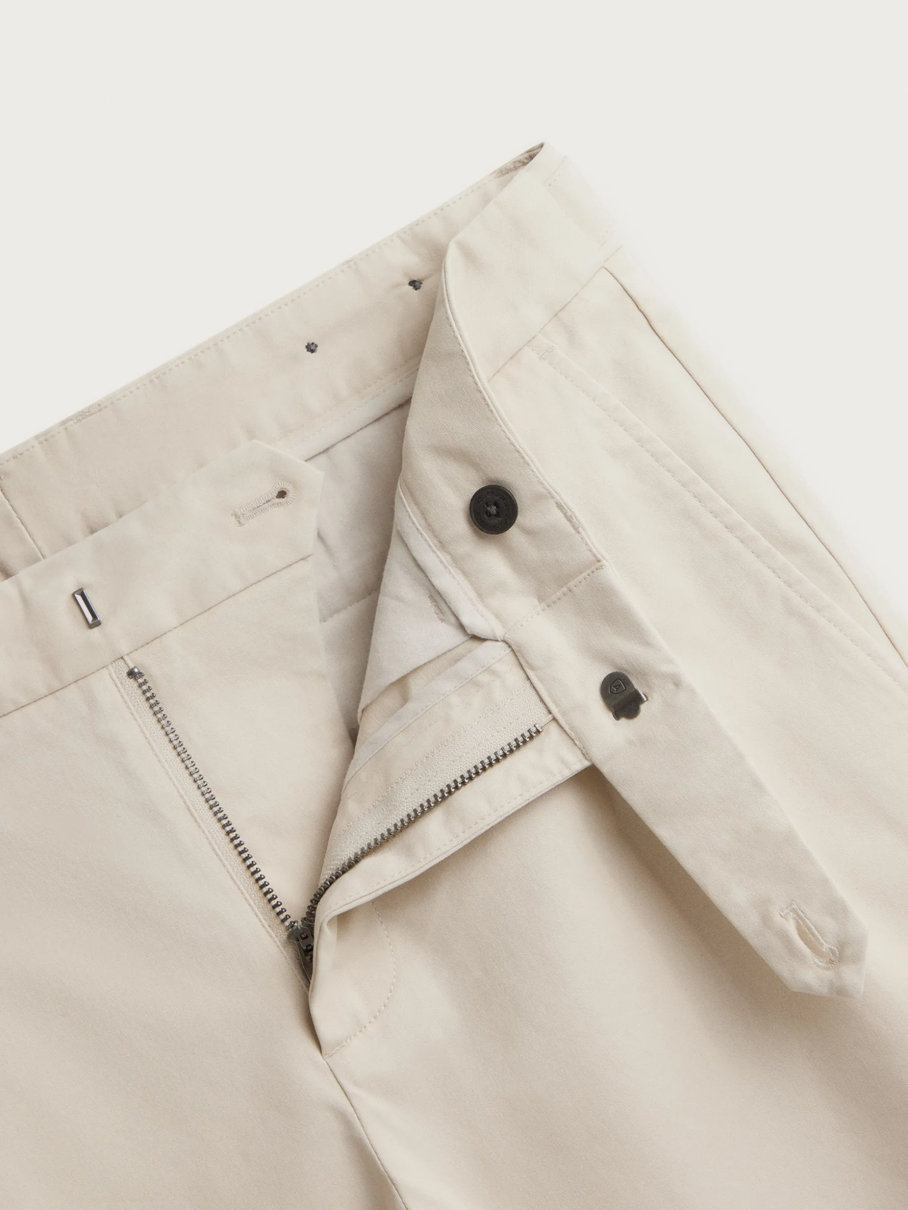 PANTALON CARROT CRUDO